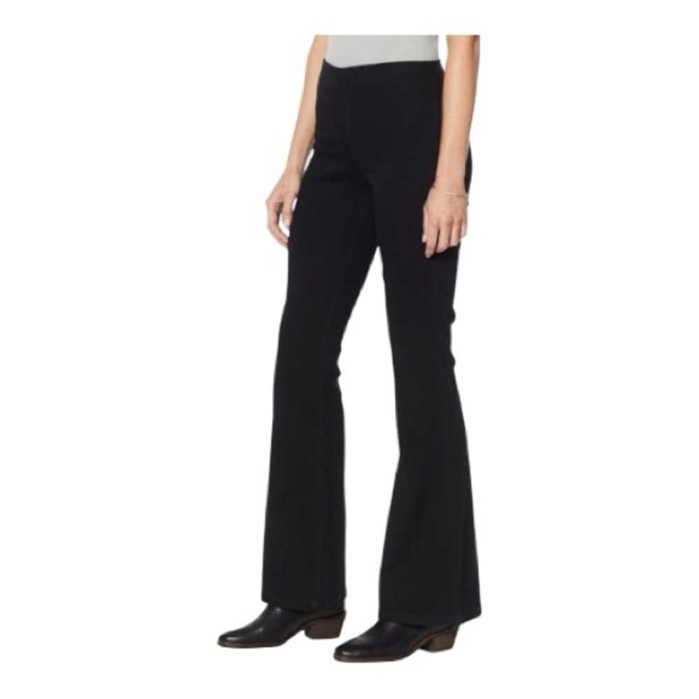 ✨HP✨Skinnygirl Jeans Beverly Hills Flare Pull-on Black High-Rise Jeans